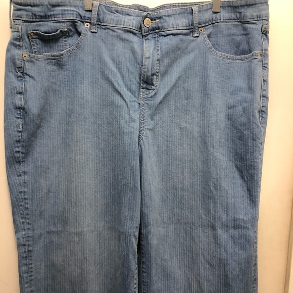 Torrid Perfect Wide Leg Vintage Stretch Jeans Light Wash Size 22S - Picture 2 of 9
